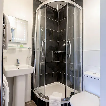 Отель The Britannia