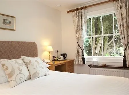 The Britannia 3* Элтеруотер